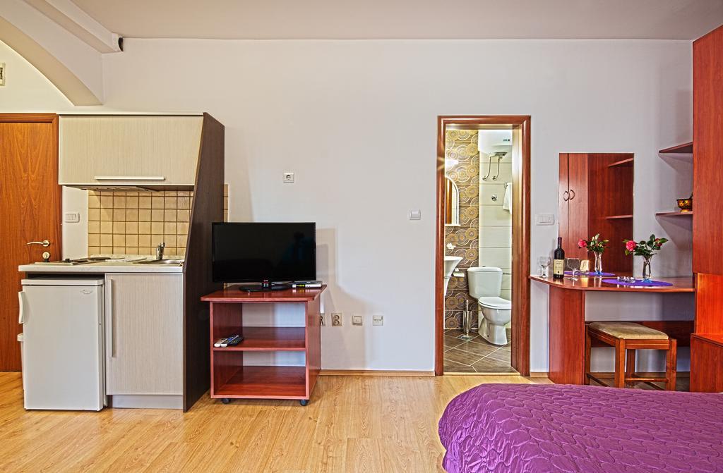 Guest House Harmonia Budva Exterior foto