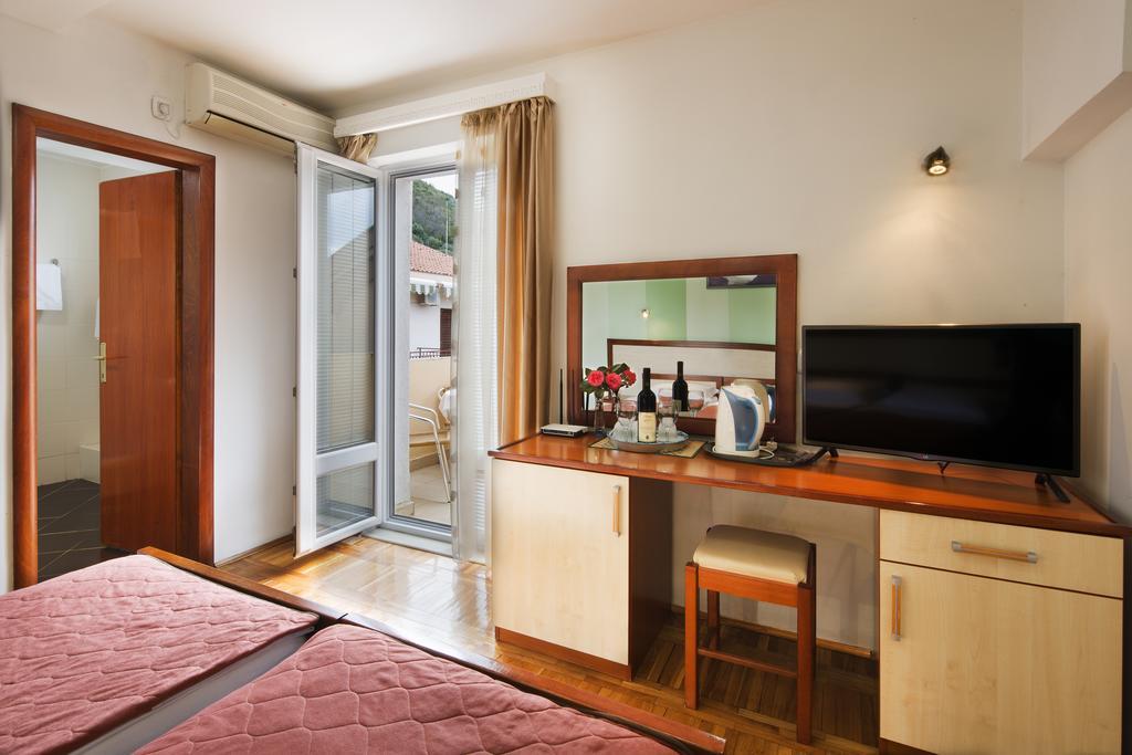 Guest House Harmonia Budva Exterior foto
